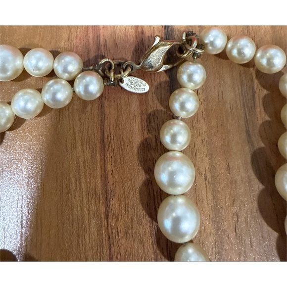 Chanel Faux Pearl & Strass CC Double Strand Rhinestone Logo Long Necklace - Picture 4 of 11